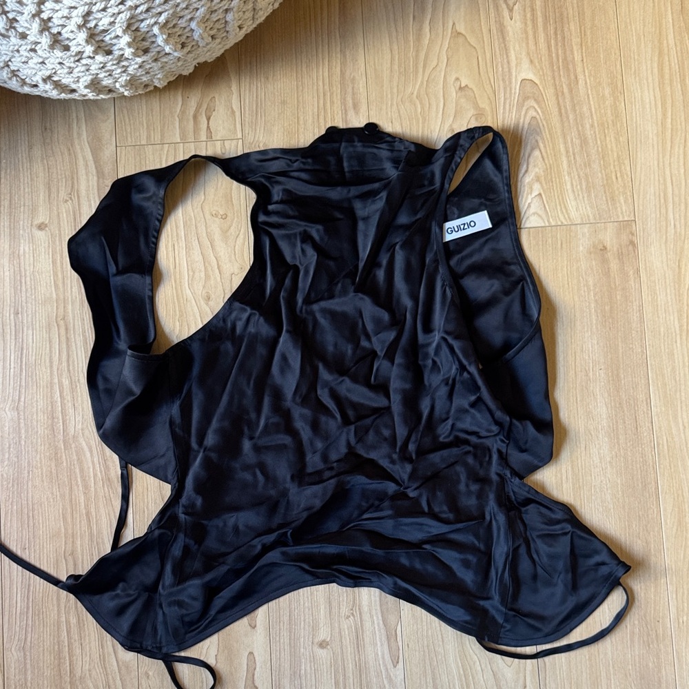 Guzzo Black Women's Top